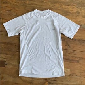 Men’s Patagonia shirt